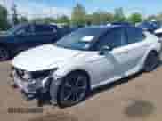 2018 Toyota Camry XSE z VIN 4T1B61HK5JU157242, wystawiony jako IAAI lot #42223076 z przebiegiem 116 738 mil mil oraz . Historia ofert i sprzedaży dostępna na DreamBid. Obrazek 17.