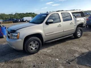 2007 Chevrolet Suburban LT z VIN 1GNFK163X7J224481, wystawiony jako Copart lot #82161425 z przebiegiem 126 691 mil mil oraz Szkoda całkowita • Salvage title. Historia ofert i sprzedaży dostępna na DreamBid. Obrazek 1.