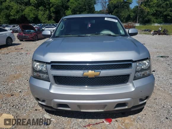 2014 Chevrolet Tahoe LT with VIN 1GNSCBE03ER212227, listed as a Copart auction lot 66442275 with 180,881 mi miles and Salvage title. Bid and sale history available at DreamBid. Image 5.