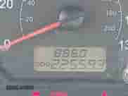 2005 Hyundai Accent GLS z VIN KMHCG35C65U332999, wystawiony jako IAAI lot #42097932 z przebiegiem 225 593 mil mil oraz . Historia ofert i sprzedaży dostępna na DreamBid. Obrazek 12.