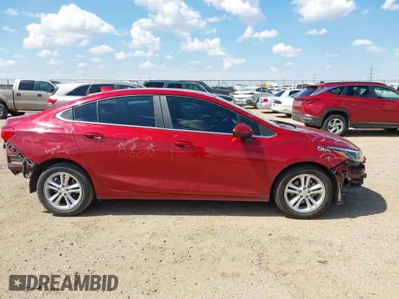 2017 Chevrolet Cruze LT с VIN 3G1BE5SM6HS518019, выставлен на аукционе IAAI как лот 43211656 с пробегом 86 950 миль миль и . История ставок и продаж доступна на DreamBid. Изображение 14.