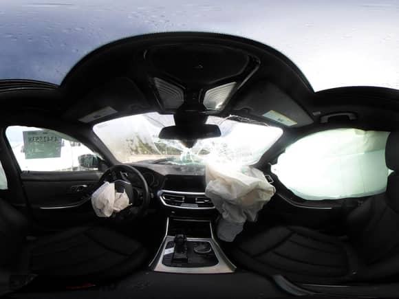 2020 BMW 3 Series 330i with VIN 3MW5R1J0XL8B39110, listed as a IAAI auction lot 43425538 with Not provided miles and . Bid and sale history available at DreamBid. Image 18.