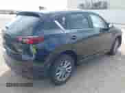 2025 Mazda CX-5 S Preferred z VIN JM3KFBCL5S0695658, wystawiony jako IAAI lot #43301142 z przebiegiem Nie podano mil oraz . Historia ofert i sprzedaży dostępna na DreamBid. Obrazek 4.