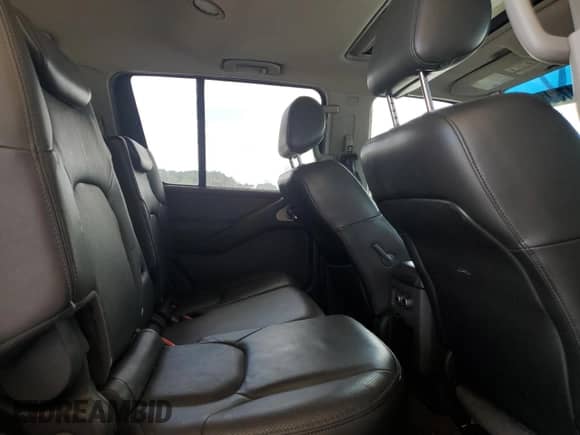 2005 Nissan Pathfinder LE с VIN 5N1AR18U15C700652, выставлен на аукционе Copart как лот 64732185 с пробегом Не указан миль и Чистый • Clean title. История ставок и продаж доступна на DreamBid. Изображение 10.