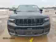 2023 Jeep Grand Cherokee Altitude X z VIN 1C4RJKAG8P8879626, wystawiony jako Copart lot #81708355 z przebiegiem 26 769 mil mil oraz Szkoda całkowita • Salvage title. Historia ofert i sprzedaży dostępna na DreamBid. Obrazek 5.