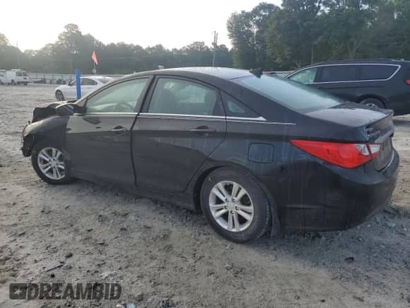 2013 Hyundai Sonata GLS z VIN 5NPEB4AC0DH660399, wystawiony jako Copart lot #65064445 z przebiegiem 129 940 mil mil oraz Nie do naprawy • Non repairable. Historia ofert i sprzedaży dostępna na DreamBid. Obrazek 2.