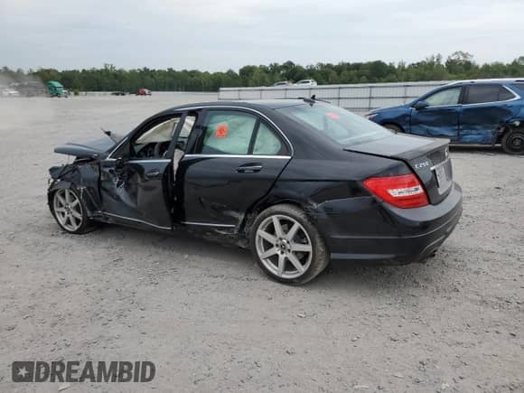 2014 Mercedes-Benz C 250 Sport with VIN WDDGF4HB7EG250768, listed as a Copart auction lot 84007365 with 77,293 mi miles and Clean title. Bid and sale history available at DreamBid. Image 2.