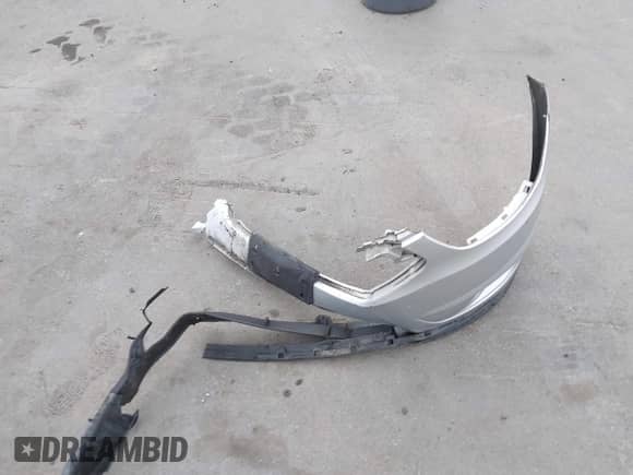 2013 Hyundai Tucson GLS с VIN KM8JU3AC1DU686076, выставлен на аукционе IAAI как лот 43305652 с пробегом 115 659 миль миль и . История ставок и продаж доступна на DreamBid. Изображение 12.