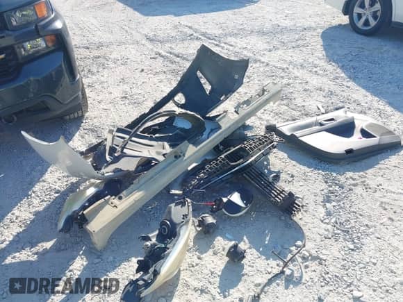 2012 Toyota Prius Two z VIN JTDZN3EU6C3179234, wystawiony jako IAAI lot #43234337 z przebiegiem 336 468 mil mil oraz . Historia ofert i sprzedaży dostępna na DreamBid. Obrazek 12.