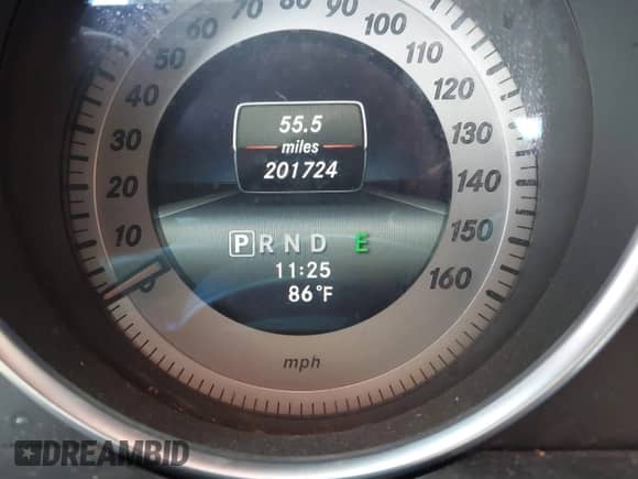 2014 Mercedes-Benz C 300 Sport z VIN WDDGF8AB1ER313305, wystawiony jako IAAI lot #43389334 z przebiegiem 201 724 mil mil oraz . Historia ofert i sprzedaży dostępna na DreamBid. Obrazek 15.