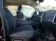 2015 Ram 1500 Big Horn с VIN 1C6RR6GM2FS579537, выставлен на аукционе Copart как лот 62467624 с пробегом 120 266 миль миль и На запчасти • Non repairable. История ставок и продаж доступна на DreamBid. Изображение 5.