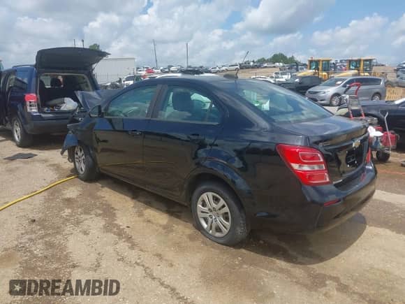 2018 Chevrolet Sonic LS с VIN 1G1JB5SH8J4136152, выставлен на аукционе IAAI как лот 42696660 с пробегом 117 732 миль миль и . История ставок и продаж доступна на DreamBid. Изображение 3.