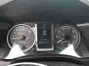 2016 Toyota Tacoma Limited z VIN 3TMGZ5AN8GM037039, wystawiony jako Copart lot #52015625 z przebiegiem 141 055 mil mil oraz Czysty tytuł • Clean title. Historia ofert i sprzedaży dostępna na DreamBid. Obrazek 9.