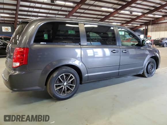 2017 Dodge Grand Caravan GT with VIN 2C4RDGEG6HR596758, listed as a Copart auction lot 70950325 with 149,493 mi miles and Clean title. Bid and sale history available at DreamBid. Image 3.