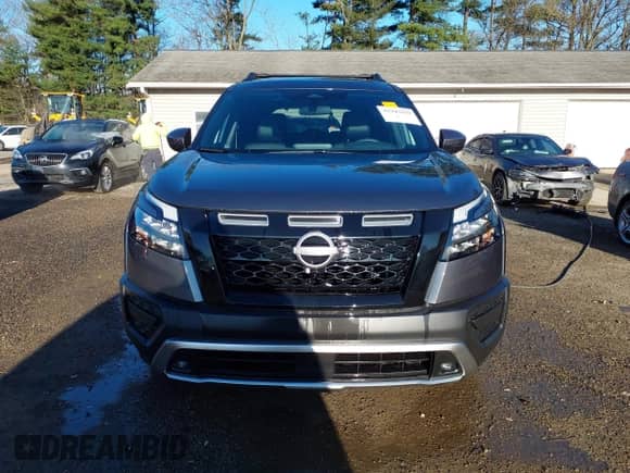 2024 Nissan Pathfinder Rock Creek with VIN 5N1DR3BD8RC291069, listed as a IAAI auction lot 41947839 with 2,047 mi miles and . Bid and sale history available at DreamBid. Image 13.
