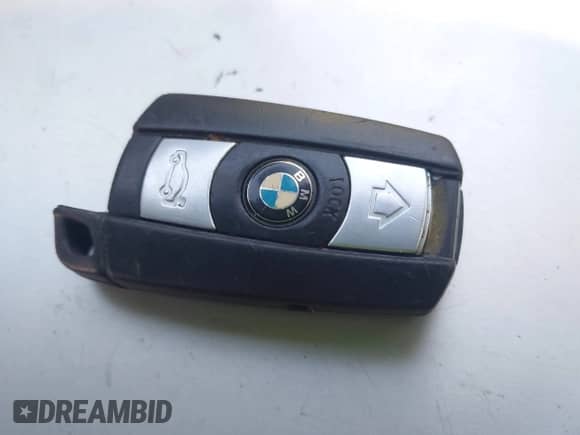 2011 BMW 3 Series 328i с VIN WBAPH5G53BNM77885, выставлен на аукционе IAAI как лот 43514280 с пробегом 195 571 миль миль и . История ставок и продаж доступна на DreamBid. Изображение 11.