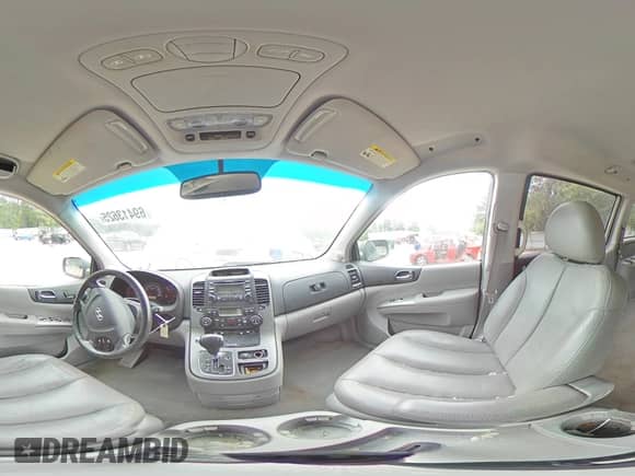 2007 Hyundai Entourage GLS with VIN KNDMC233376023404, listed as a Copart auction lot 69413625 with 135,989 mi miles and Salvage title. Bid and sale history available at DreamBid. Image 15.