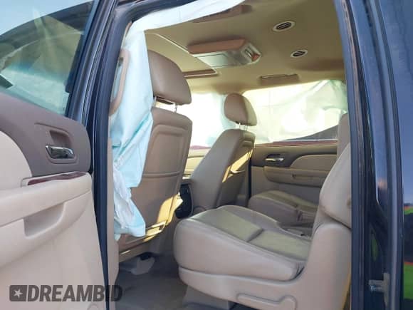 2012 Chevrolet Suburban LTZ z VIN 1GNSKKE75CR133445, wystawiony jako IAAI lot #41590306 z przebiegiem 203 592 mil mil oraz . Historia ofert i sprzedaży dostępna na DreamBid. Obrazek 7.