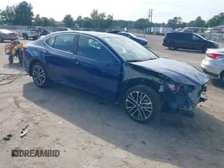 2025 Toyota Camry LE with VIN 4T1DAACK3SU089846, listed as a IAAI auction lot 43298843 with 8,690 mi miles and . Bid and sale history available at DreamBid. Image 1.