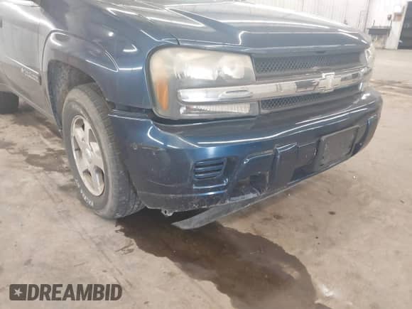 2002 Chevrolet TrailBlazer LT with VIN 1GNDT13S122436172, listed as a IAAI auction lot 42657570 with 165,553 mi miles and . Bid and sale history available at DreamBid. Image 6.