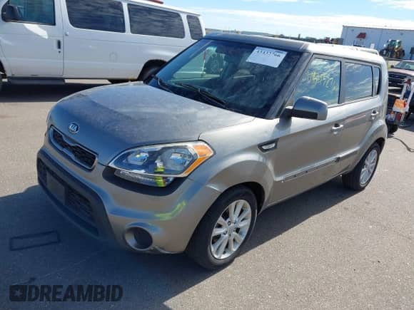 2013 Kia Soul с VIN KNDJT2A58D7631352, выставлен на аукционе IAAI как лот 43432766 с пробегом 128 166 миль миль и . История ставок и продаж доступна на DreamBid. Изображение 2.