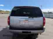 2011 Chevrolet Suburban LT z VIN 1GNSKJE32BR306182, wystawiony jako Copart lot #57253975 z przebiegiem 126 490 mil mil oraz Szkoda całkowita • Salvage title. Historia ofert i sprzedaży dostępna na DreamBid. Obrazek 6.