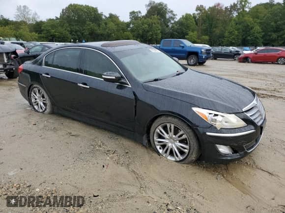 2013 Hyundai Genesis 3.8L с VIN KMHGC4DD6DU224362, выставлен на аукционе Copart как лот 81024535 с пробегом 146 680 миль миль и Списание • Salvage title. История ставок и продаж доступна на DreamBid. Изображение 4.