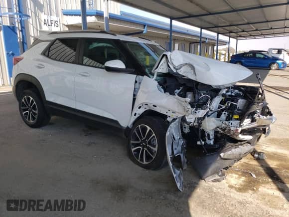 2025 Chevrolet TrailBlazer LT with VIN KL79MRSL6SB220609, listed as a Copart auction lot 71452285 with 3,452 mi miles and Non repairable. Bid and sale history available at DreamBid. Image 4.