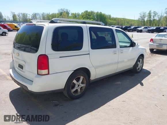 2005 Chevrolet Uplander LT с VIN 1GNDV33L55D268981, выставлен на аукционе IAAI как лот 42219911 с пробегом 258 170 миль миль и . История ставок и продаж доступна на DreamBid. Изображение 4.