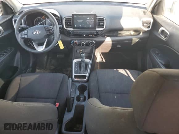 2020 Hyundai Venue SE с VIN KMHRB8A30LU042881, выставлен на аукционе Copart как лот 74760034 с пробегом 65 577 миль миль и Списание • Salvage title. История ставок и продаж доступна на DreamBid. Изображение 8.
