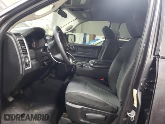 2021 Ram 1500 Tradesman z VIN 3C6RR7KG4MG706025, wystawiony jako Copart lot #48342585 z przebiegiem 28 183 mil mil oraz Szkoda całkowita • Salvage title. Historia ofert i sprzedaży dostępna na DreamBid. Obrazek 7.