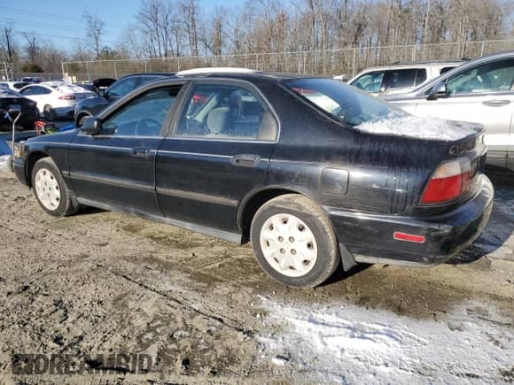 1997 Honda Accord LX with VIN 1HGCD5532VA210149, listed as a Copart auction lot 87291794 with 150,068 mi miles and Salvage title. Bid and sale history available at DreamBid. Image 2.