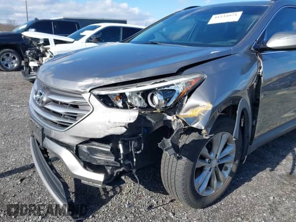 2018 Hyundai Santa Fe 2.0T с VIN 5NMZUDLA2JH055171, выставлен на аукционе IAAI как лот 41234971 с пробегом 49 120 миль миль и . История ставок и продаж доступна на DreamBid. Изображение 6.
