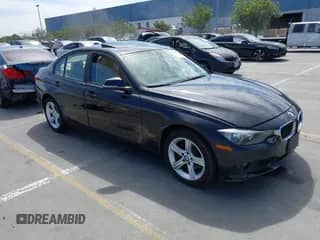 2012 BMW 3 Series 328i с VIN WBA3C1C58CF433582, выставлен на аукционе IAAI как лот 43252198 с пробегом 179 925 миль миль и . История ставок и продаж доступна на DreamBid. Изображение 1.