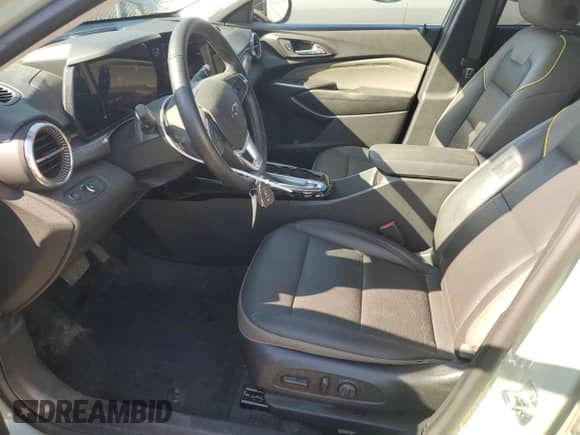 2024 Chevrolet Trax ACTIV with VIN KL77LKE29RC145851, listed as a Copart auction lot 70686085 with 39,743 mi miles and Clean title. Bid and sale history available at DreamBid. Image 7.