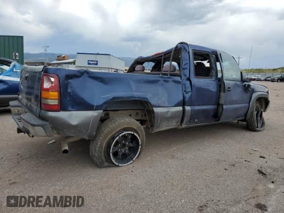 2000 GMC Sierra 1500 SLE with VIN 1GTEK19T5YZ203380, listed as a Copart auction lot 64324535 with Not provided miles and Non repairable. Bid and sale history available at DreamBid. Image 3.
