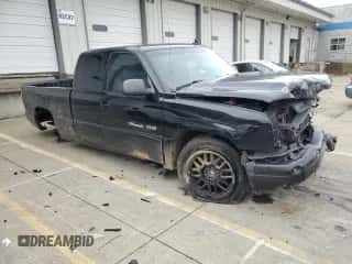 2006 Chevrolet Silverado SS с VIN 2GCEC19N261140999, выставлен на аукционе Copart как лот 80564114 с пробегом 221 209 миль миль и Списание • Salvage title. История ставок и продаж доступна на DreamBid. Изображение 4.