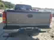 2000 Chevrolet Silverado 2500 LS with VIN 1GCGC29U6YE277564, listed as a Copart auction lot 74107824 with 310,686 mi miles and Salvage title. Bid and sale history available at DreamBid. Image 6.
