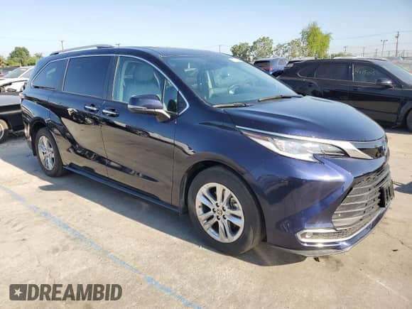 2023 Toyota Sienna Limited с VIN 5TDZRKECXPS169624, выставлен на аукционе Copart как лот 57683695 с пробегом 31 310 миль миль и Списание • Salvage title. История ставок и продаж доступна на DreamBid. Изображение 4.