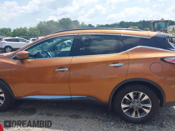 2017 Nissan Murano S with VIN 5N1AZ2MGXHN126910, listed as a IAAI auction lot 42563249 with 121,162 mi miles and . Bid and sale history available at DreamBid. Image 14.