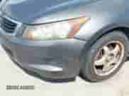 2010 Honda Accord LX z VIN 1HGCP2F32AA174607, wystawiony jako IAAI lot #43354547 z przebiegiem 264 503 mil mil oraz . Historia ofert i sprzedaży dostępna na DreamBid. Obrazek 6.