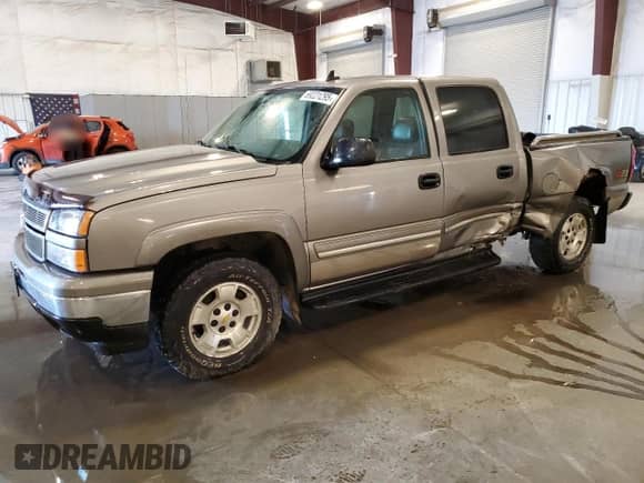 2006 Chevrolet Silverado 1500 LT3 z VIN 2GCEK13Z661350519, wystawiony jako Copart lot #69221295 z przebiegiem 178 959 mil mil oraz Szkoda całkowita • Salvage title. Historia ofert i sprzedaży dostępna na DreamBid. Obrazek 1.