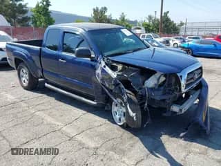 2006 Toyota Tacoma PreRunner с VIN 5TETU62N86Z207337, выставлен на аукционе IAAI как лот 42922136 с пробегом 220 019 миль миль и . История ставок и продаж доступна на DreamBid. Изображение 1.