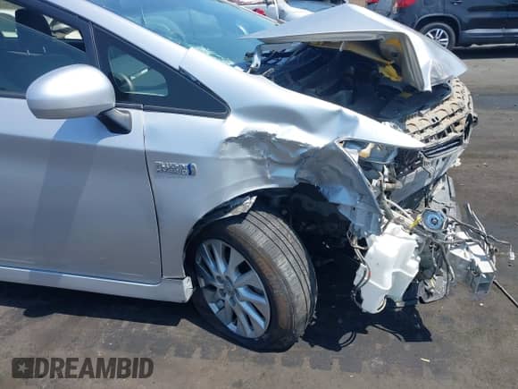 2013 Toyota Prius with VIN JTDKN3DP4D3038418, listed as a IAAI auction lot 42758552 with 89,368 mi miles and . Bid and sale history available at DreamBid. Image 12.