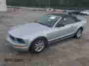 2006 Ford Mustang Standard с VIN 1ZVFT84N465244300, выставлен на аукционе IAAI как лот 42802624 с пробегом Не указан миль и . История ставок и продаж доступна на DreamBid. Изображение 2.