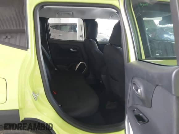 2018 Jeep Renegade Latitude with VIN ZACCJABBXJPH21386, listed as a IAAI auction lot 43027227 with 17,531 mi miles and . Bid and sale history available at DreamBid. Image 8.