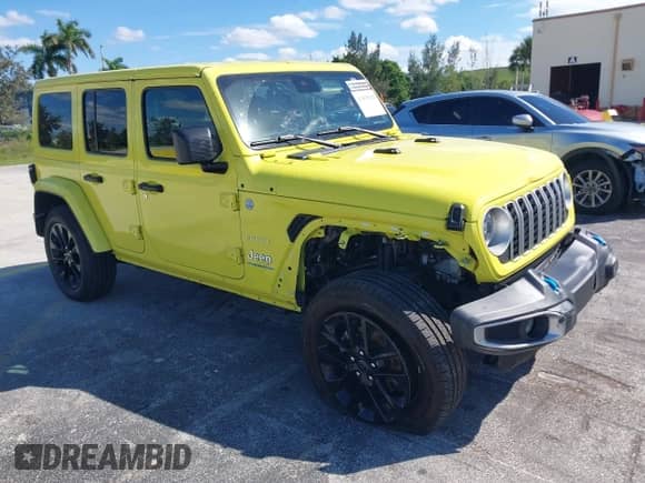 2024 Jeep Wrangler Sahara with VIN 1C4RJXP68RW254525, listed as a IAAI auction lot 43453534 with 32,749 mi miles and . Bid and sale history available at DreamBid. Image 1.