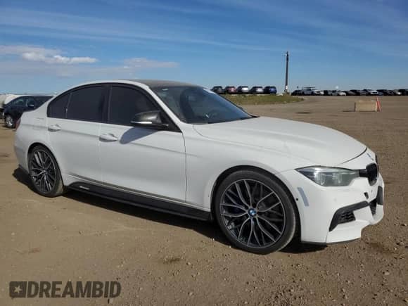2018 BMW 3 Series 340i xDrive с VIN WBA8B7C53JA573142, выставлен на аукционе Copart как лот 85109945 с пробегом 196 192 миль миль и Списание • Salvage title. История ставок и продаж доступна на DreamBid. Изображение 4.