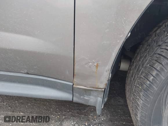 2011 Chevrolet Equinox 2LT with VIN 2CNFLPE56B6346011, listed as a IAAI auction lot 42881833 with 172,140 mi miles and . Bid and sale history available at DreamBid. Image 13.