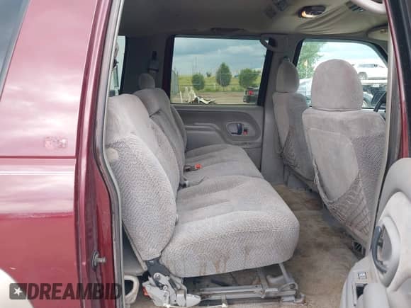 1998 Chevrolet Suburban с VIN 1GNFK16R6WJ355393, выставлен на аукционе IAAI как лот 42703001 с пробегом 208 679 миль миль и . История ставок и продаж доступна на DreamBid. Изображение 8.